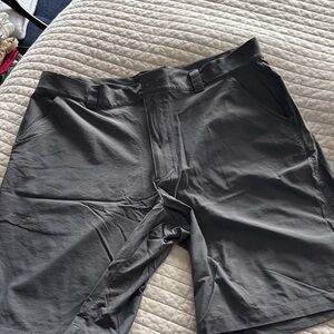 Under Armour 10.5 inch Men’s Performance Gray Shorts